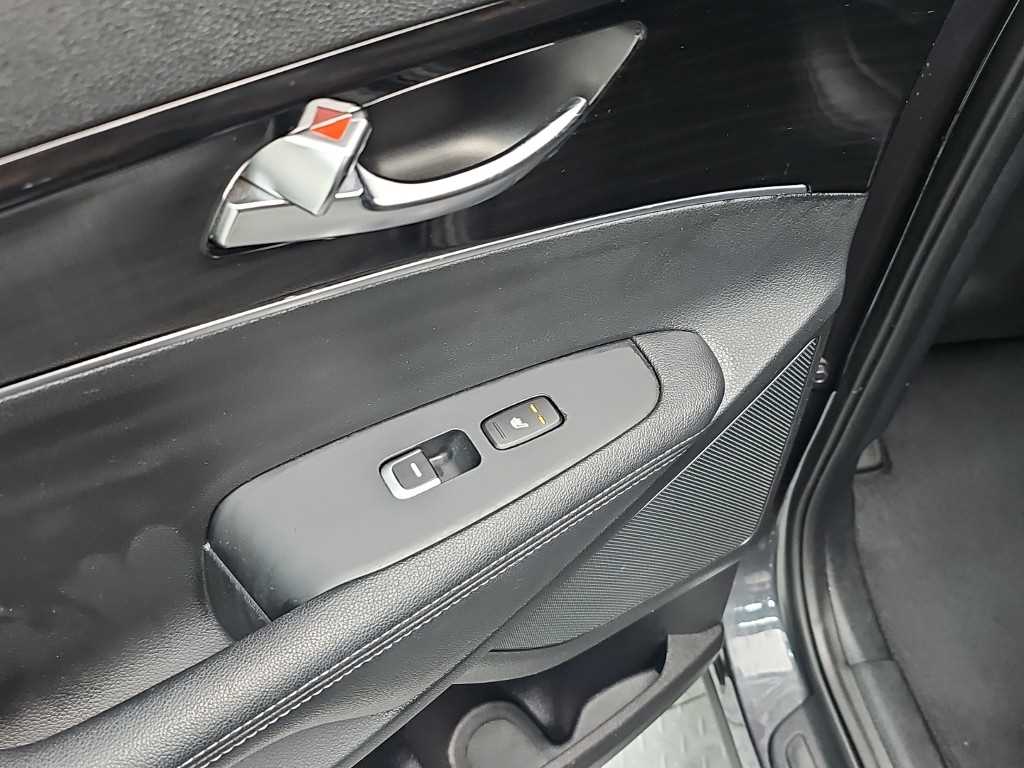 Kia Sorento — photo 13
