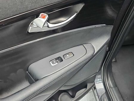 Kia Sorento — photo 13