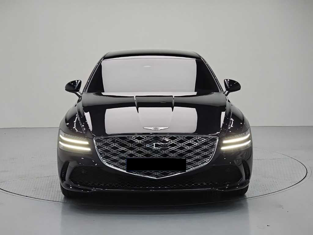 Genesis G80 — photo 02