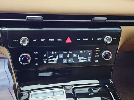 Genesis G80 — photo 10