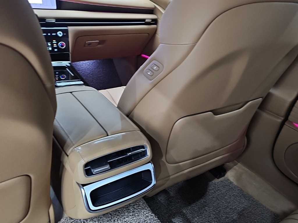 Genesis G80 — photo 14