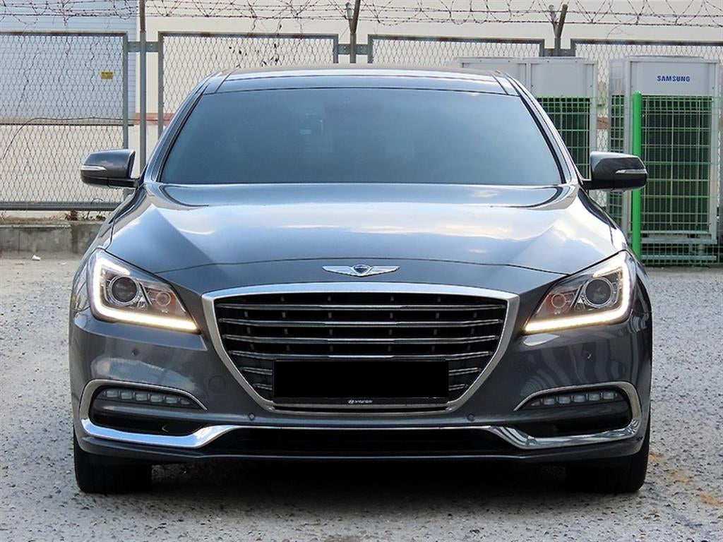 Genesis G80 — photo 01