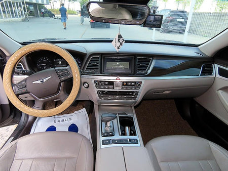 Genesis G80 — photo 07
