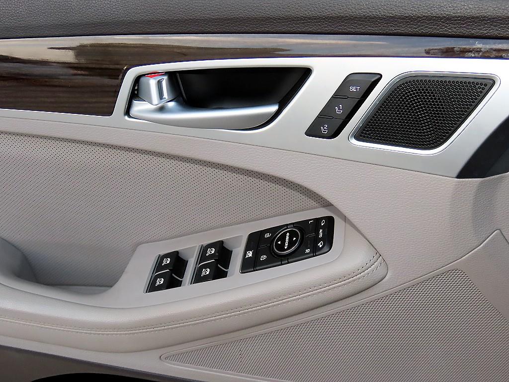 Genesis G80 — photo 11