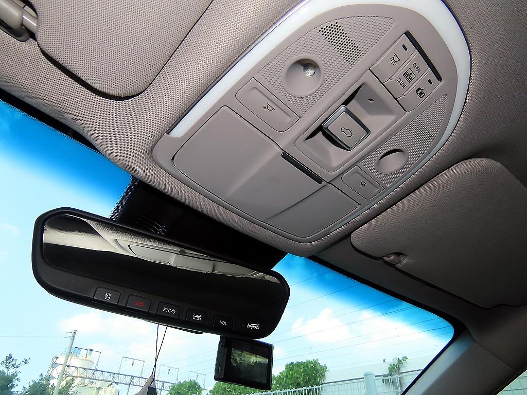 Genesis G80 — photo 13