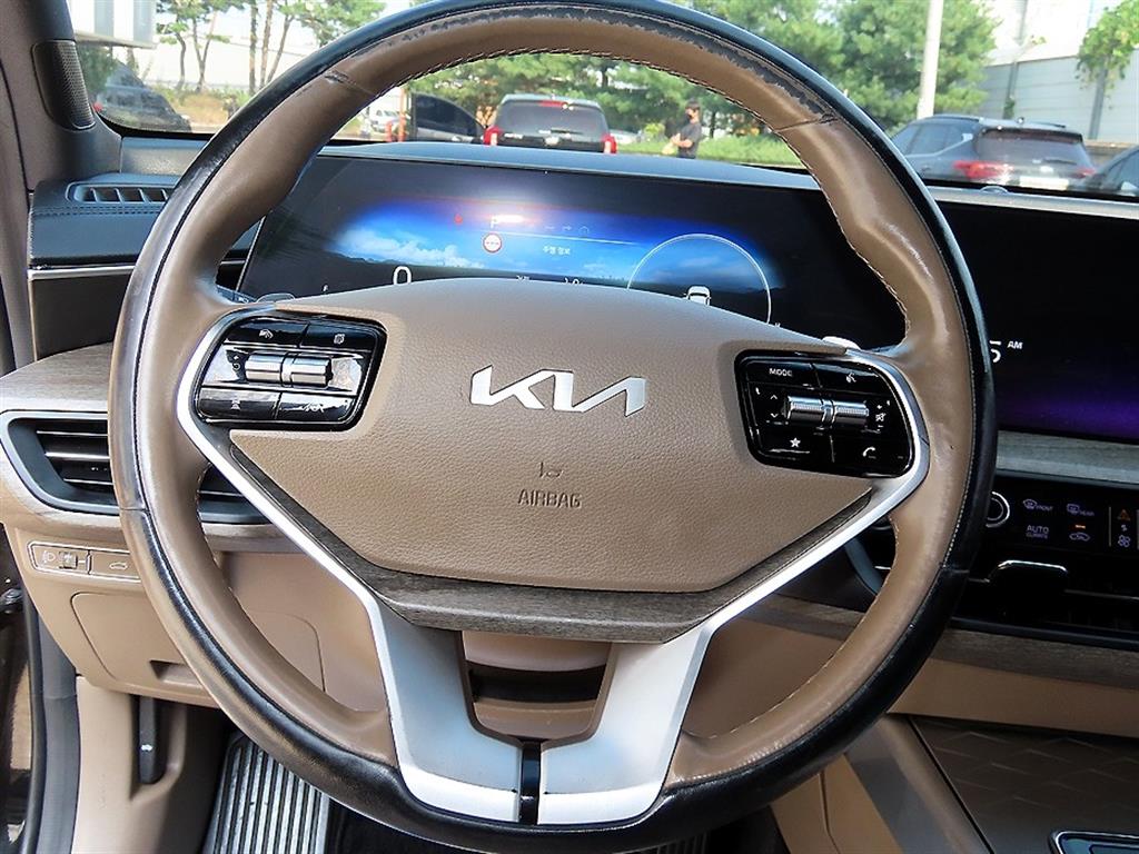 Kia K8 — photo 08