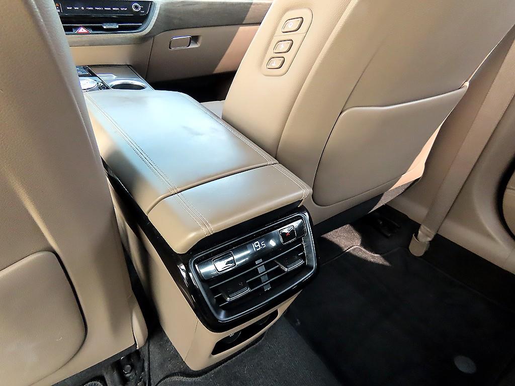 Kia K8 — photo 17
