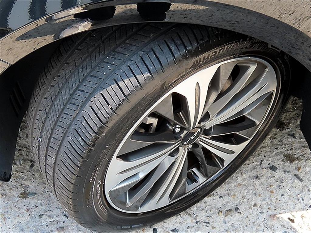 Kia K8 — photo 20