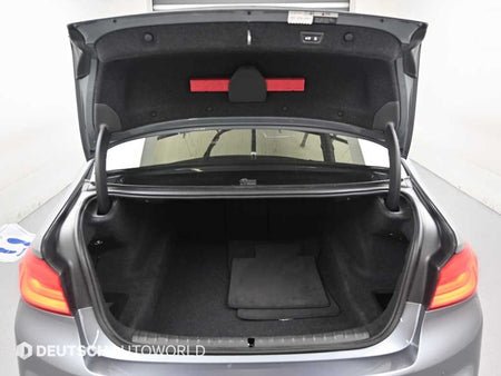 BMW 5-Series — photo 19