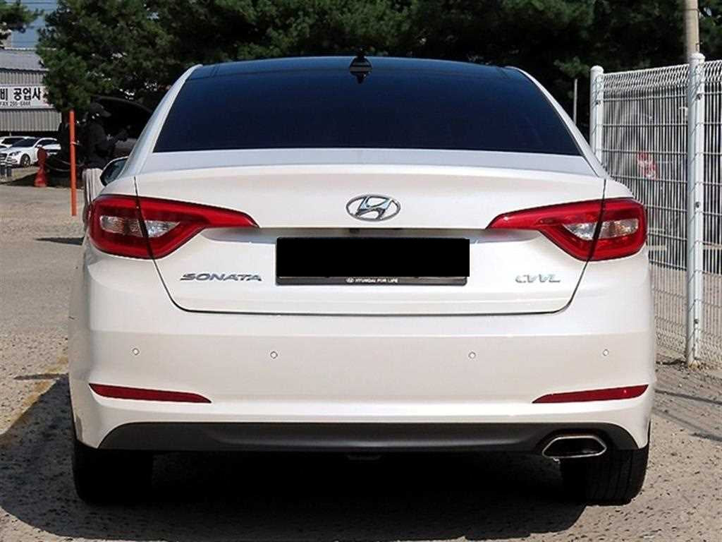 Hyundai Sonata — photo 04