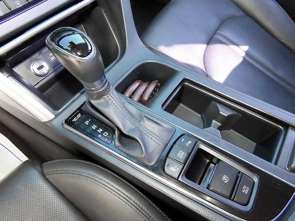Hyundai Sonata — photo 10