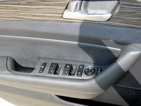 Hyundai Sonata — photo 11