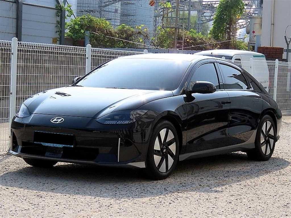 Hyundai Ioniq6 — photo 02