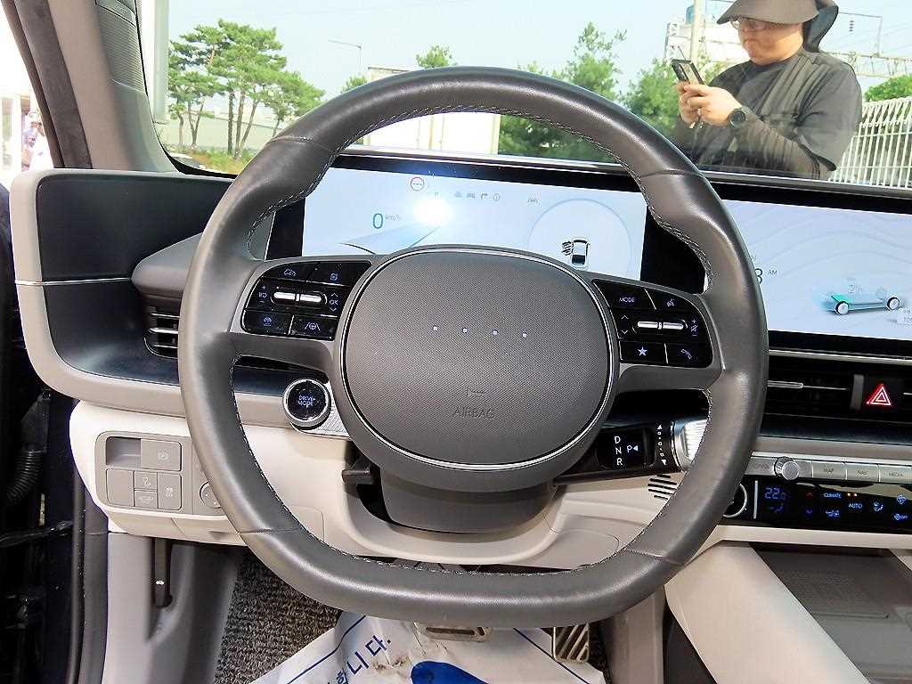 Hyundai Ioniq6 — photo 08