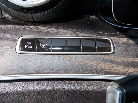 Mercedes-Benz E-Class — photo 13