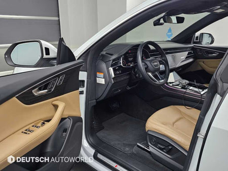 Audi Q8 — photo 11