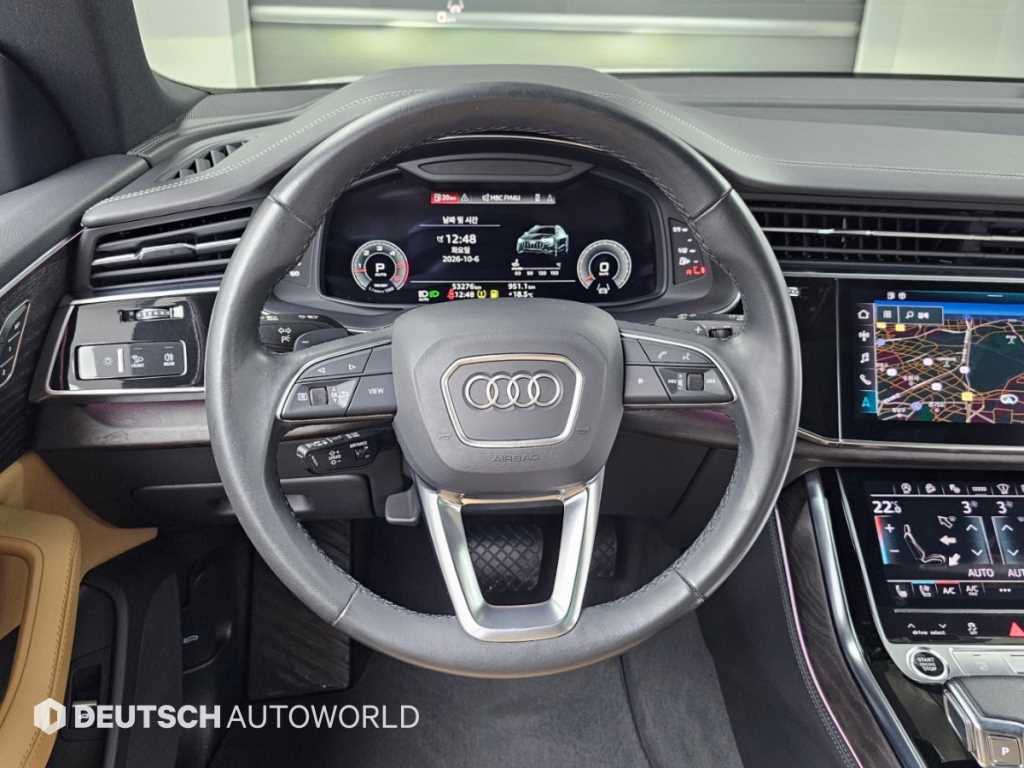 Audi Q8 — photo 13