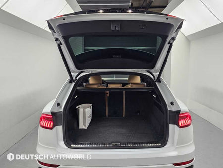 Audi Q8 — photo 19