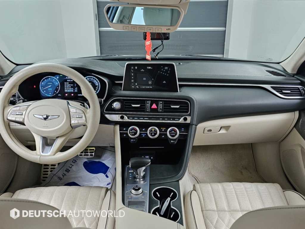 Genesis G70 — photo 07