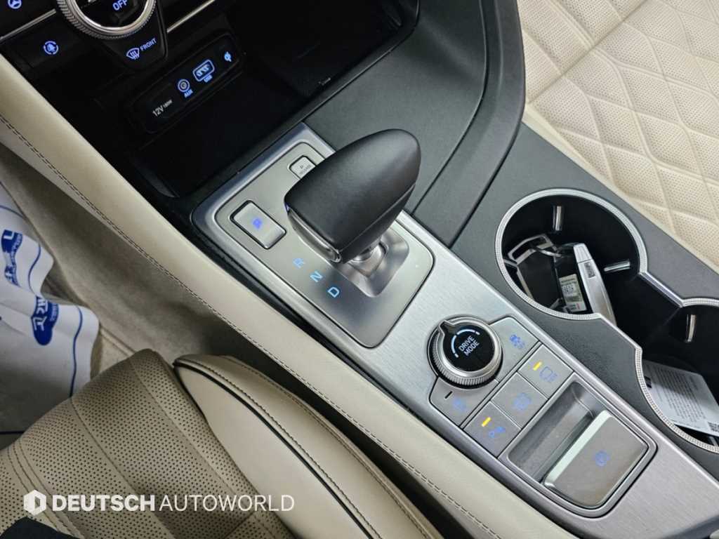 Genesis G70 — photo 09