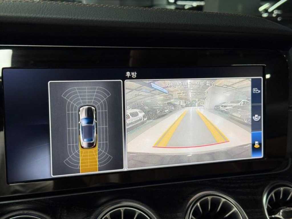 Mercedes-Benz E-Class — photo 14