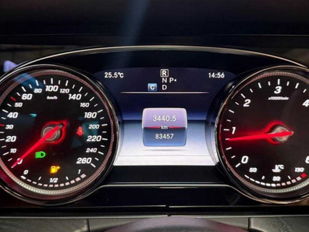 Mercedes-Benz E-Class — photo 15