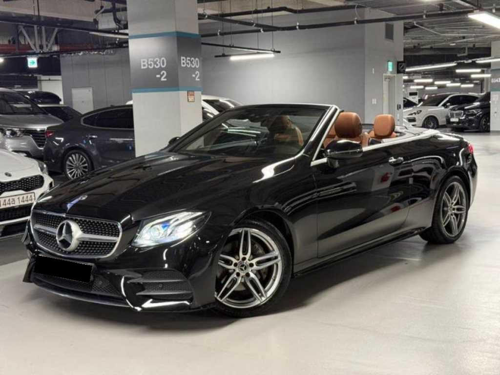 Mercedes-Benz E-Class — photo 16