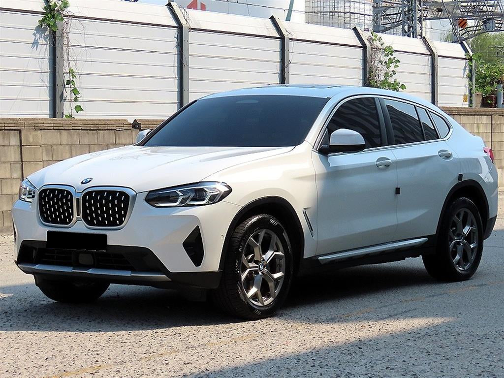 BMW X4 — photo 02