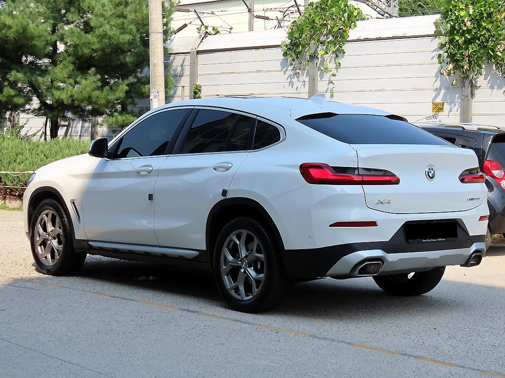 BMW X4 — photo 03