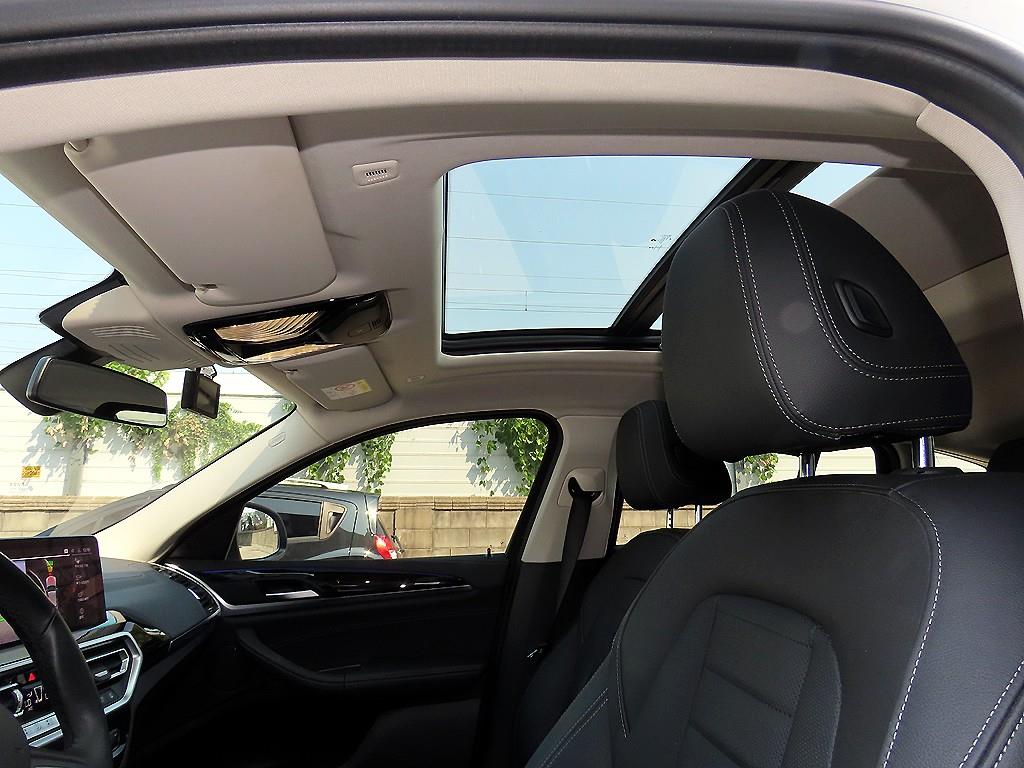 BMW X4 — photo 16
