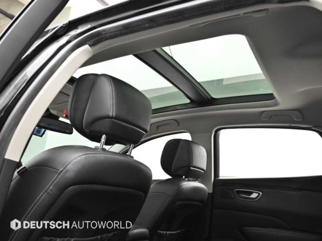 RENAULT SM6 — photo 18