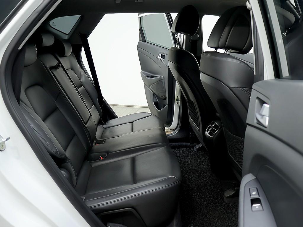 Hyundai Tucson — photo 11