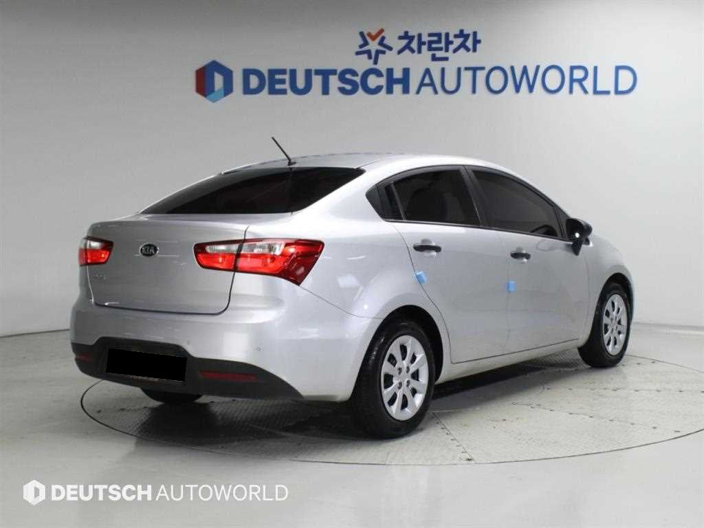 Kia pride — photo 02