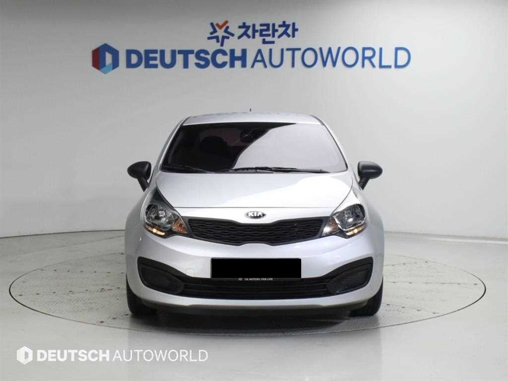 Kia pride — photo 03