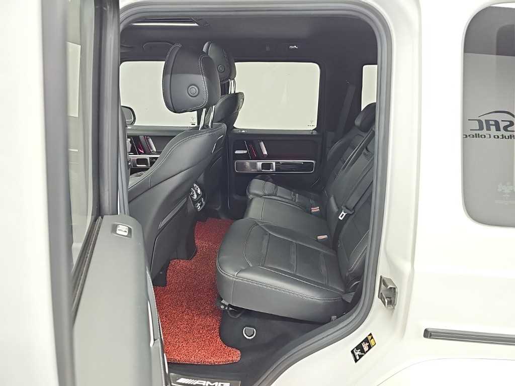 Mercedes-Benz G-Class — photo 12