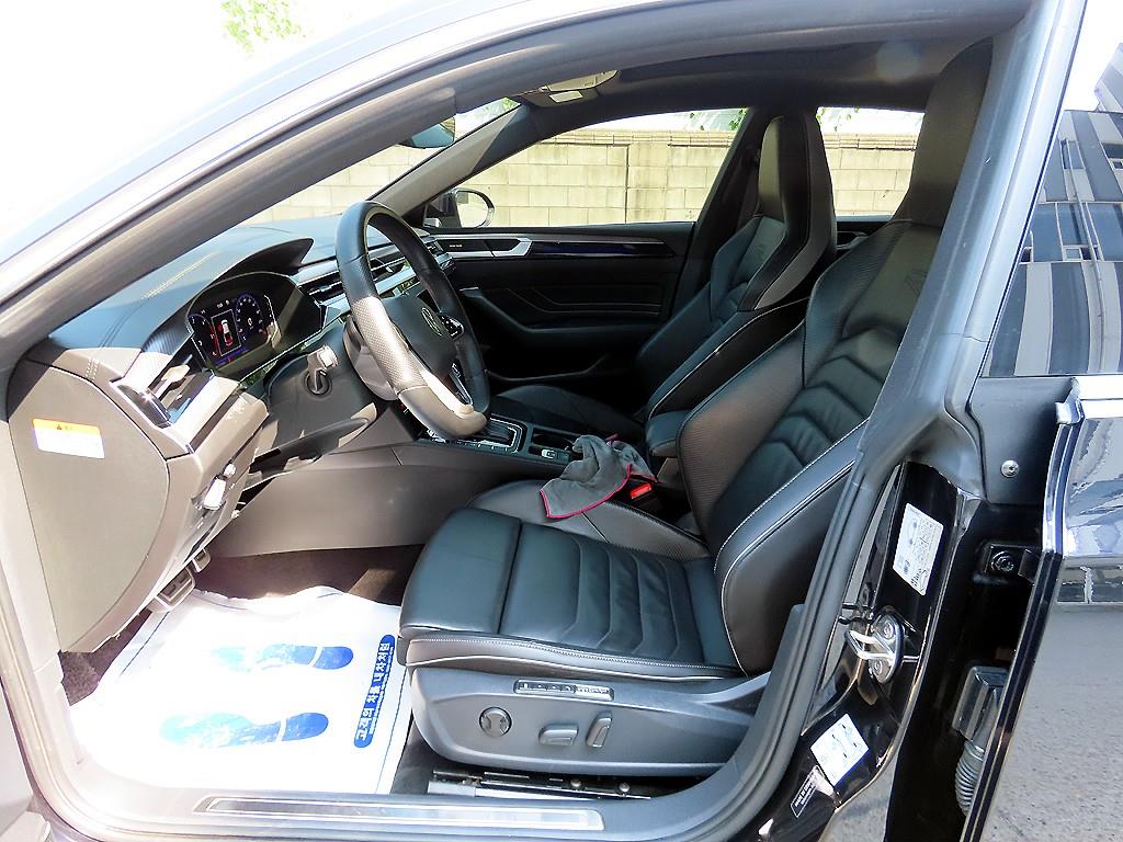 Volkswagen Arteon — photo 05