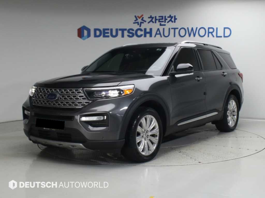 Ford Explorer — photo 01
