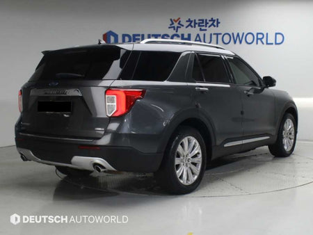 Ford Explorer — photo 02