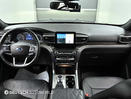 Ford Explorer — photo 07