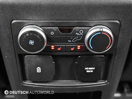 Ford Explorer — photo 16
