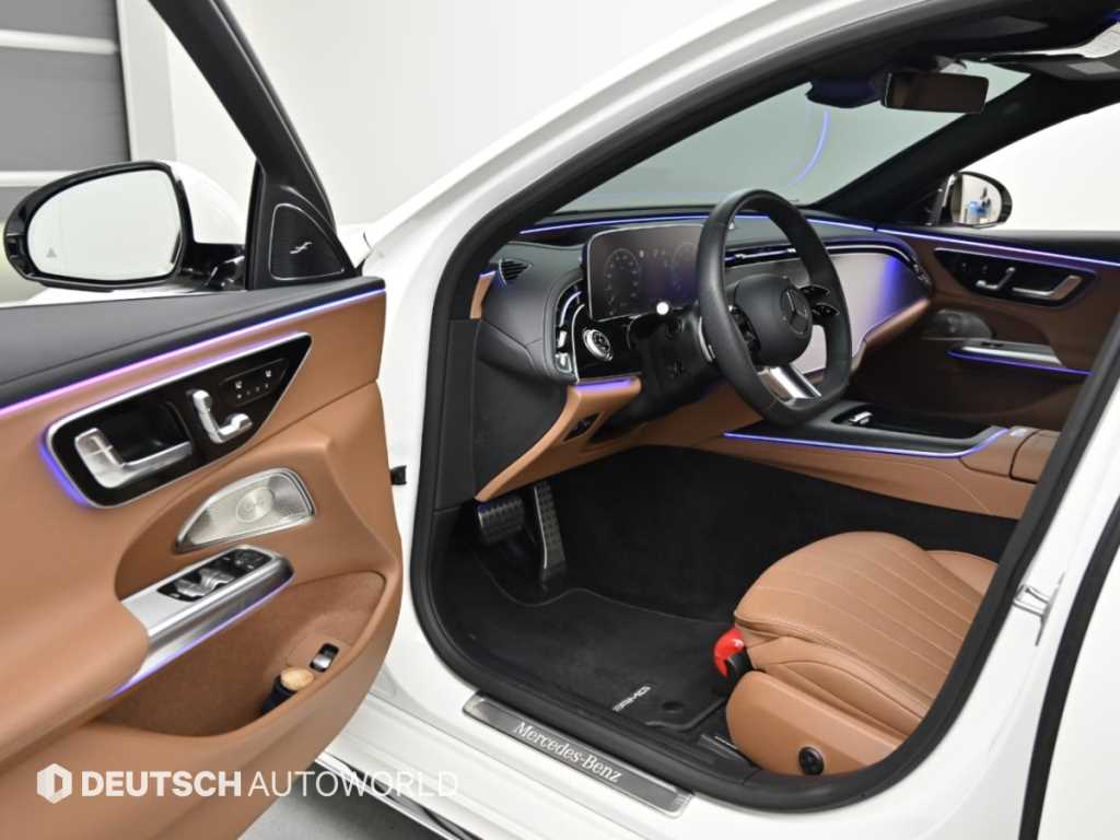 Mercedes-Benz E-Class — photo 10