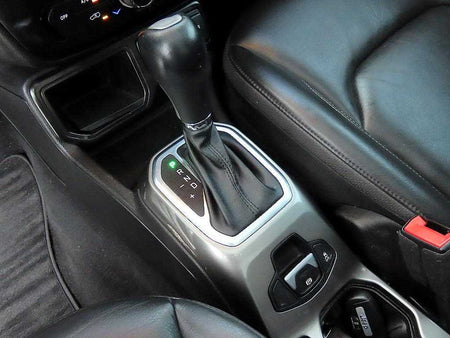 Jeep Renegade — photo 10