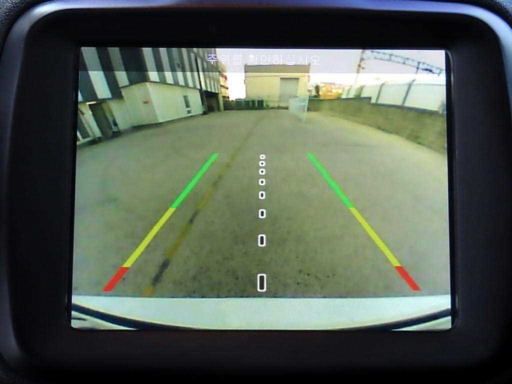 Jeep Renegade — photo 15
