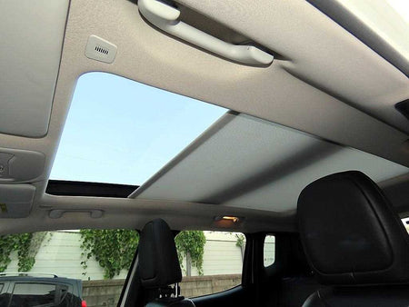 Jeep Renegade — photo 17