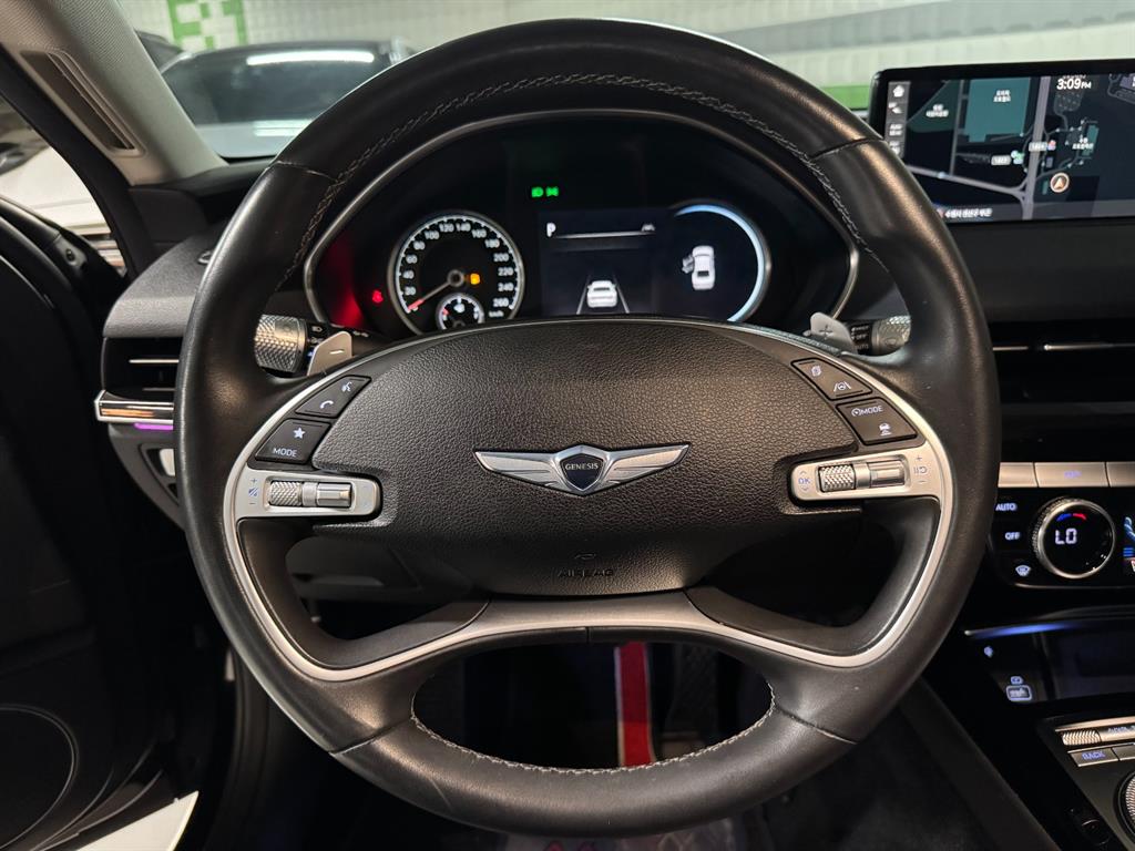 Genesis G80 — photo 11