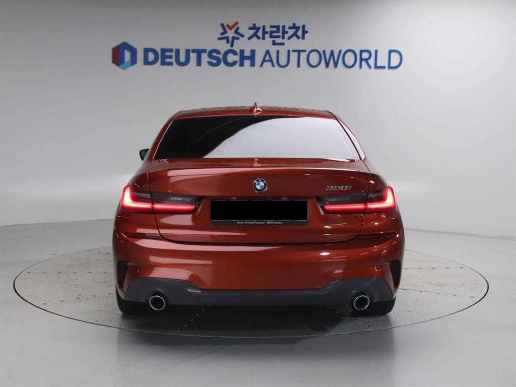 BMW 3-Series — photo 04