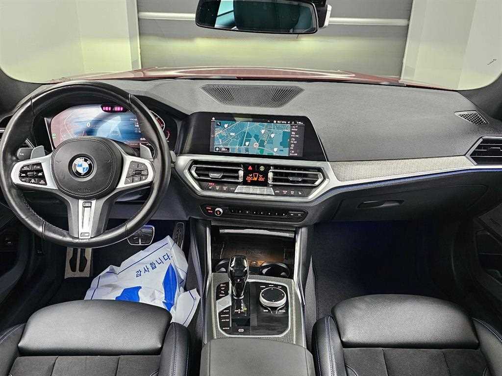 BMW 3-Series — photo 07