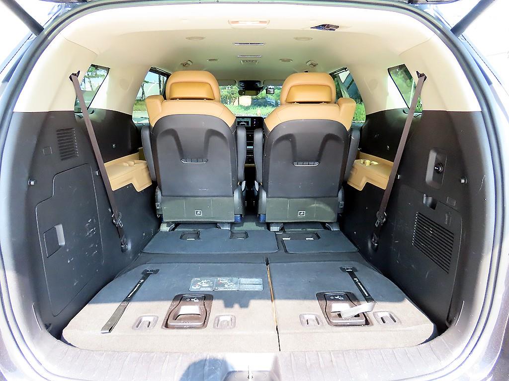Kia Carnival — photo 16