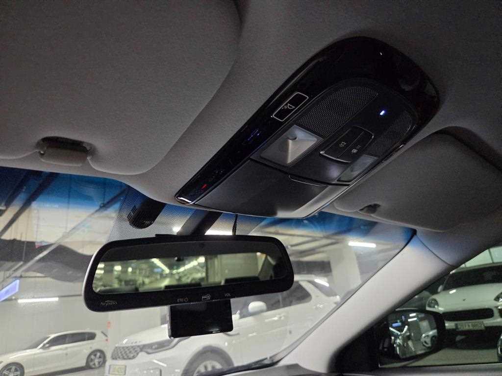 Hyundai Grandeur — photo 17