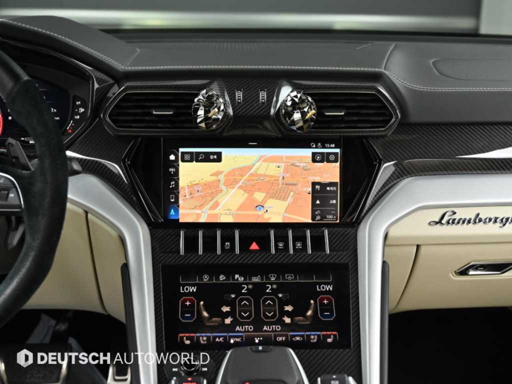 Lamborghini Urus — photo 14